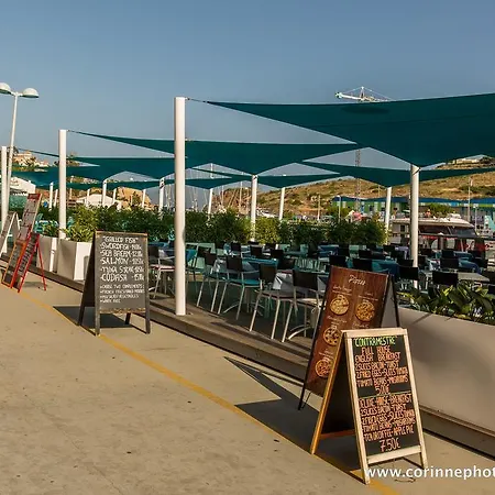 Stunning Marina View Апартаменти Албуфейра